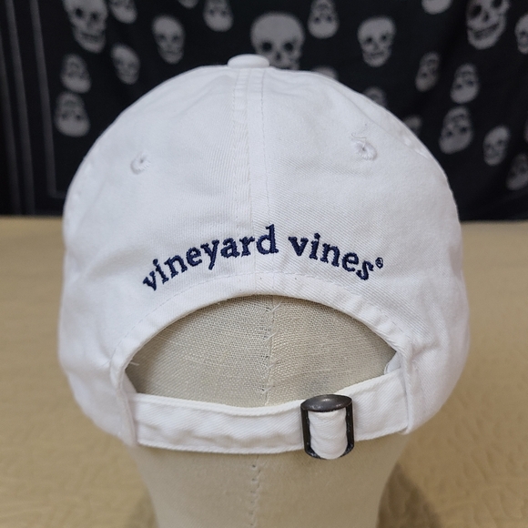 Vineyard Vines Texas flag embroidered whale logo strapback hat - Picture 4 of 7